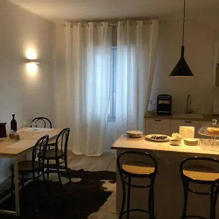 Konukevi Suites Casasole Verona
