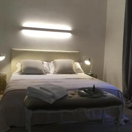 Suites Casasole Konukevi *
